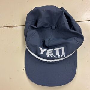 NWOT Yeti Coolers snapback/rope hat. Never worn#yeti